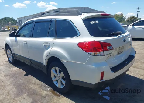 2013 Subaru Outback 2.5I Premium z USA, uszkodzony, nr VIN 4S4BRCGC4D3296382